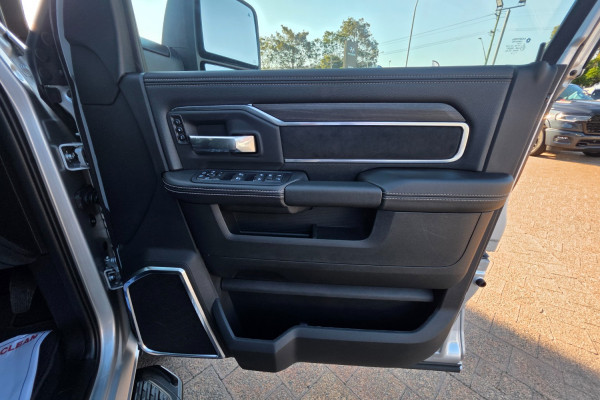 2026 Ram 2500 DJ Laramie Dual Cab Image 19