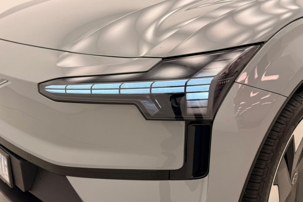 2025 MY26 Volvo EX30  Single Motor Extended Range Plus SUV Image 11