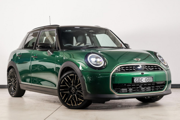 MINI Cooper C Favoured F65