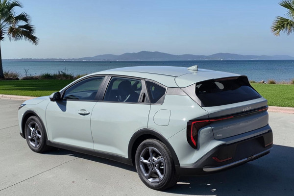2025 MY26 Kia K4 CL4m S Hatch Image 3