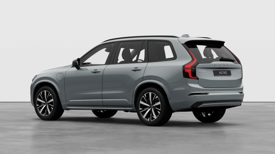 2026 Volvo XC90 L Series Plus T8 Plug-in Hybrid Dark SUV Image 3