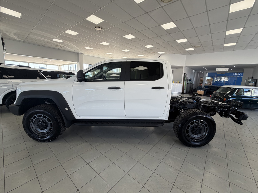 2026 MY26.5 Ford Ranger Super Duty  XLT Cab Chassis Image 4