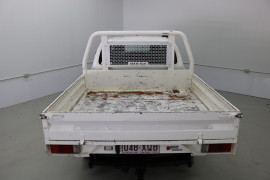 2017 Toyota HiLux GUN126R SR Cab chassis