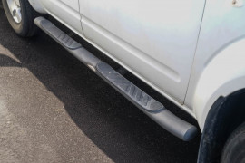 2010 Nissan Navara D40 ST Utility Image 5