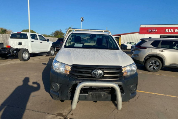 2022 Toyota HiLux TGN121R WorkMate Cab Chassis Image 9
