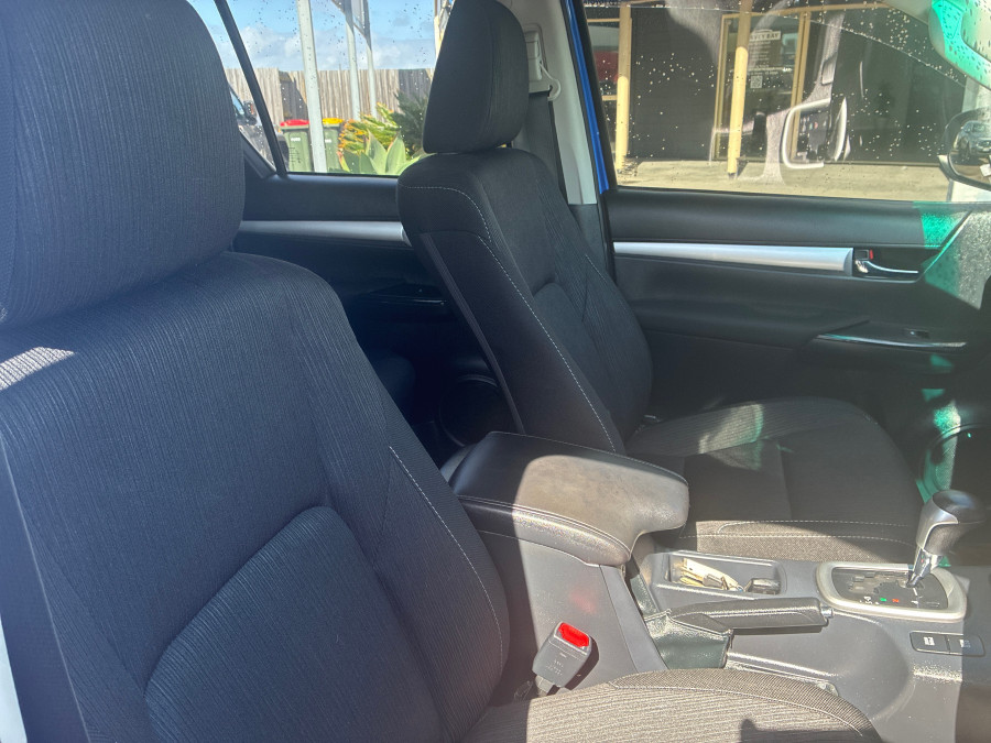 2019 Toyota HiLux  SR5 Dual Cab Ute Image 16