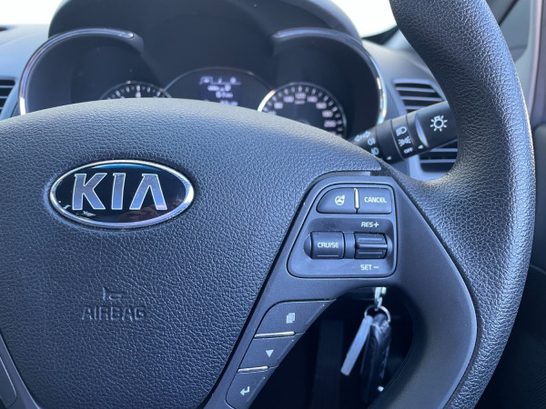 2016 Kia Cerato YD S Hatchback