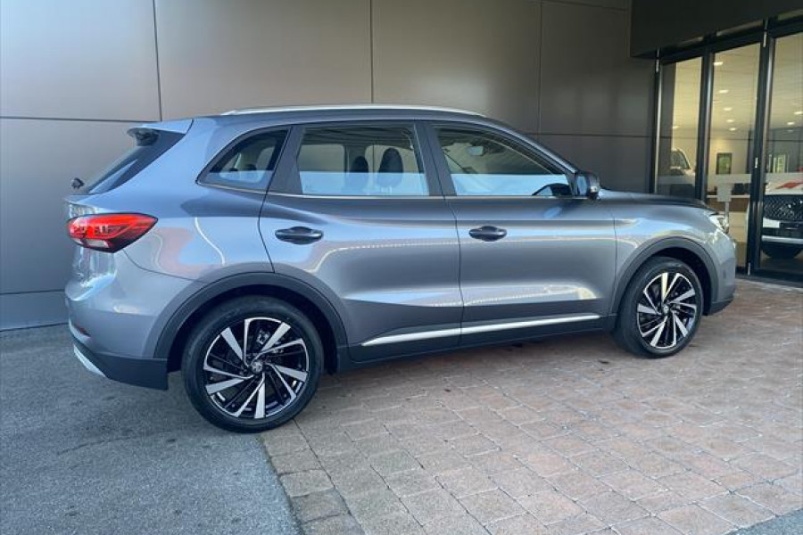 2025 MG ZS ZS32 Essence SUV Image 13