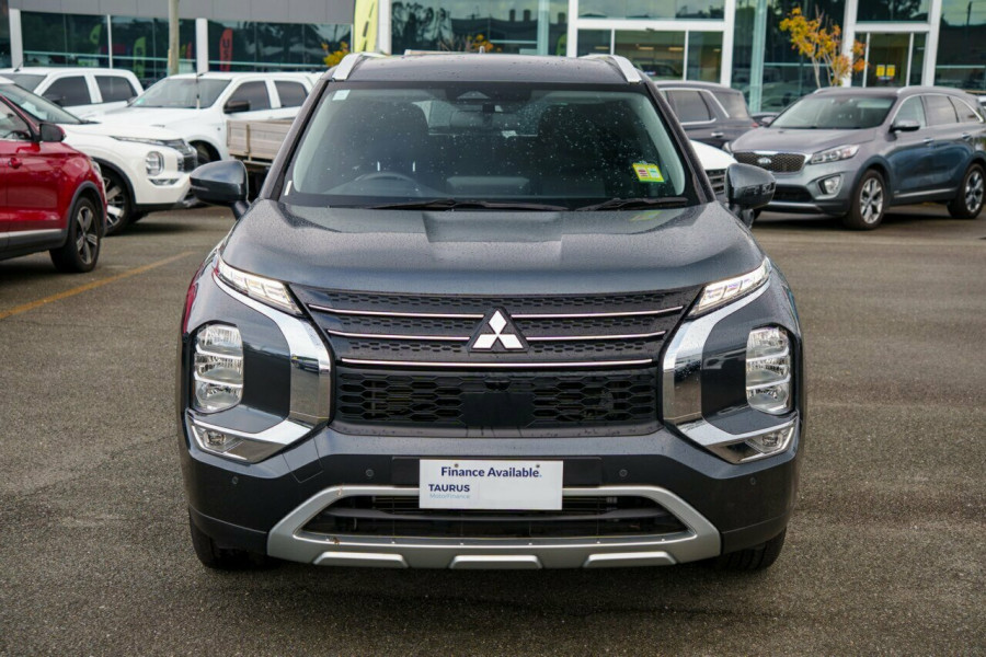 2024 Mitsubishi Outlander ZM LS SUV Image 5