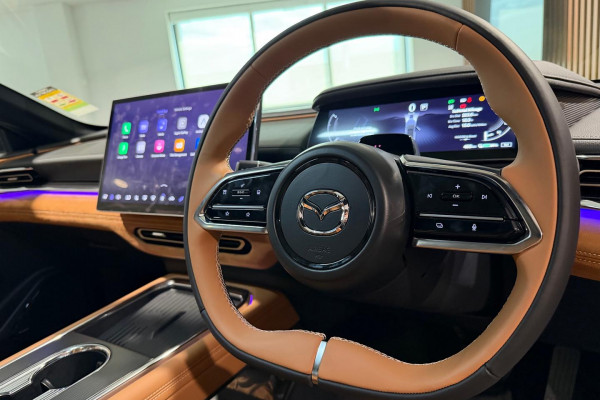 2026 Mazda 6e  Atenza Hatch Image 25
