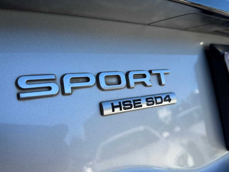 2016 MY16.5 Land Rover Discovery Sport L550 SD4 HSE SUV Image 11