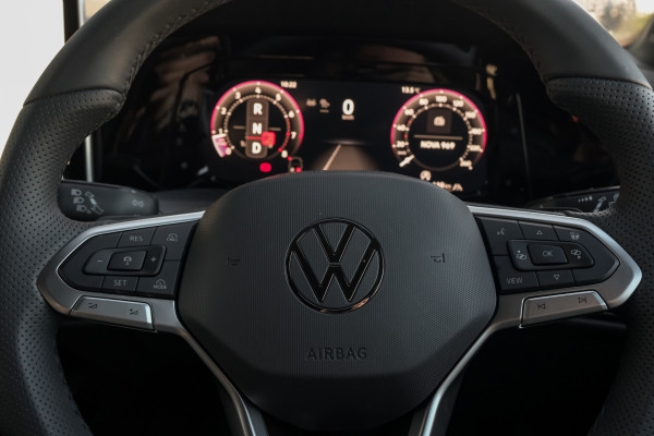 2025 Volkswagen Golf 8.5 110TSI R-Line Hatch Image 14
