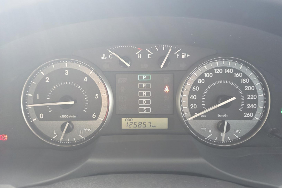 2015 MY14 Toyota LandCruiser VDJ200R GXL SUV Image 18
