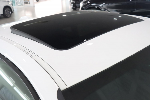 2025 Alpina B4 G26 LCI GT Hatch image 11