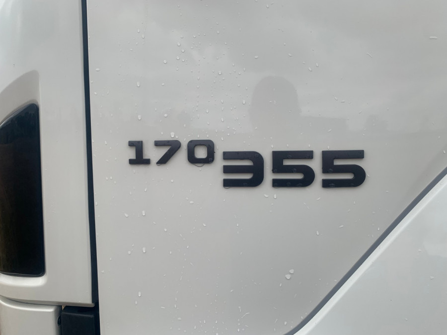2025 Isuzu FXR 170-355 AT R57 Cab Chassis Image 5