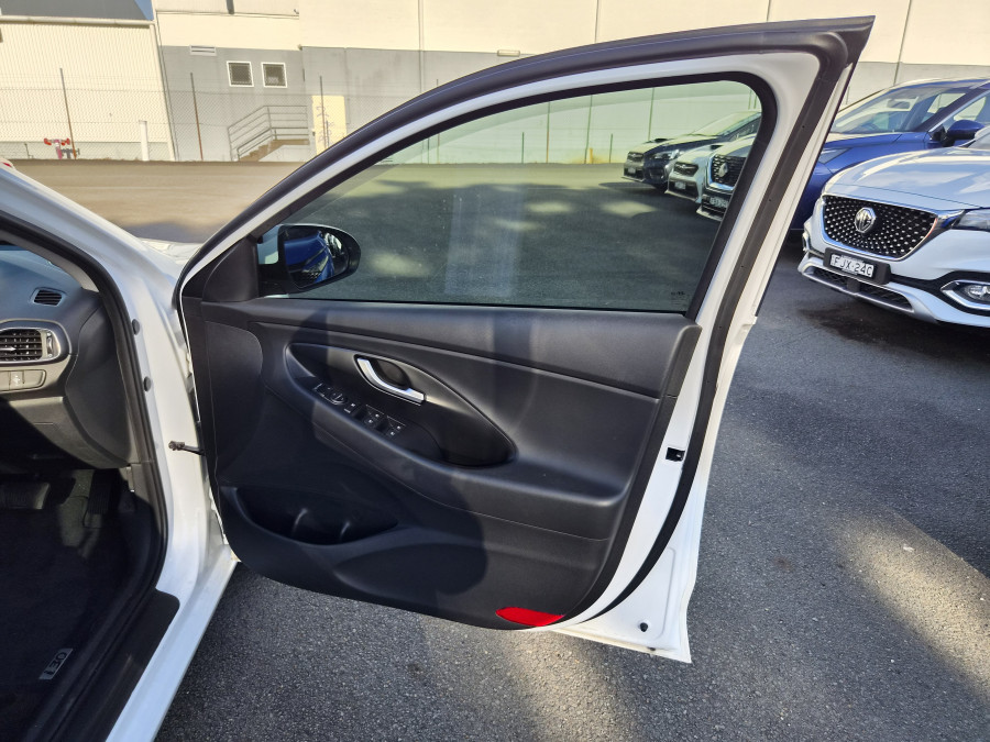 2021 MY22 Hyundai i30 PD.V4 Active Hatch Image 21