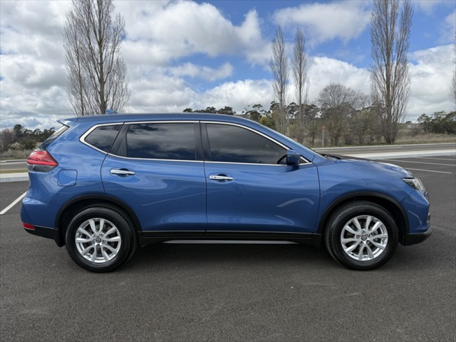 2017 Nissan X-Trail T32 ST SUV Image 2