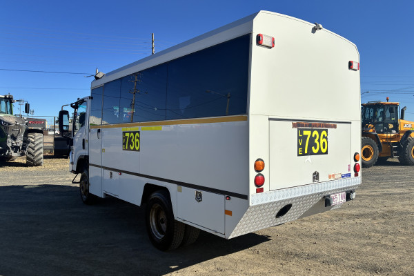 2012 Isuzu Nps Mini Coach Image 4