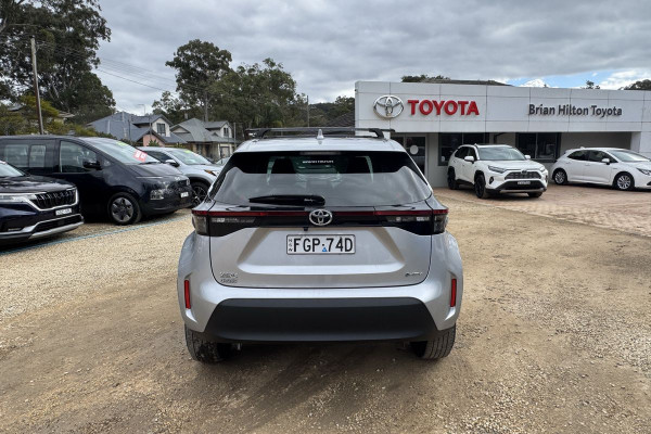 2024 Toyota Yaris Cross MXPJ10R GX SUV Image 17