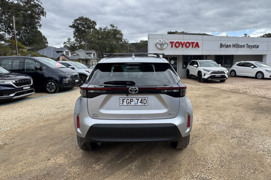 2024 Toyota Yaris Cross MXPJ10R GX SUV Image 17