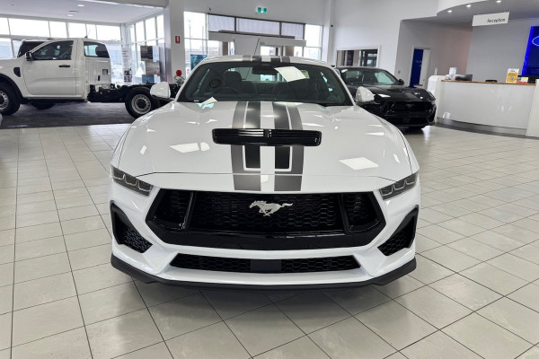 2025 Ford Mustang FO GT Hatch Image 2