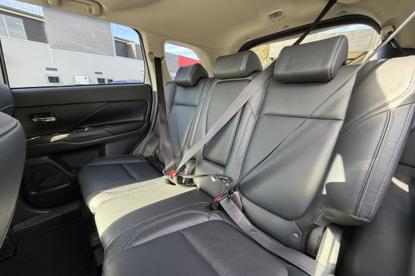 2019 MY20 Mitsubishi Outlander ZL Exceed SUV Image 15
