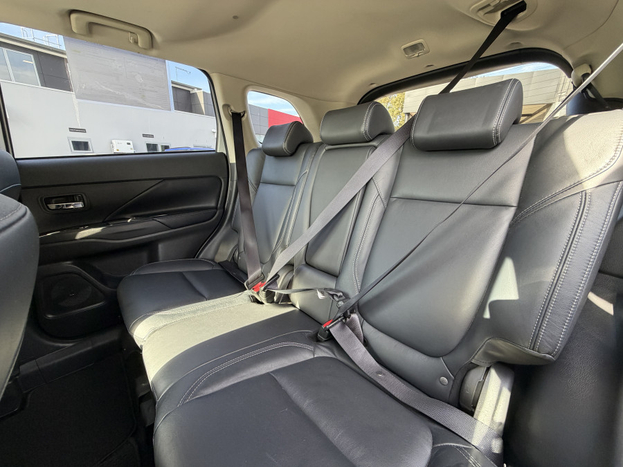 2019 MY20 Mitsubishi Outlander ZL Exceed SUV Image 15