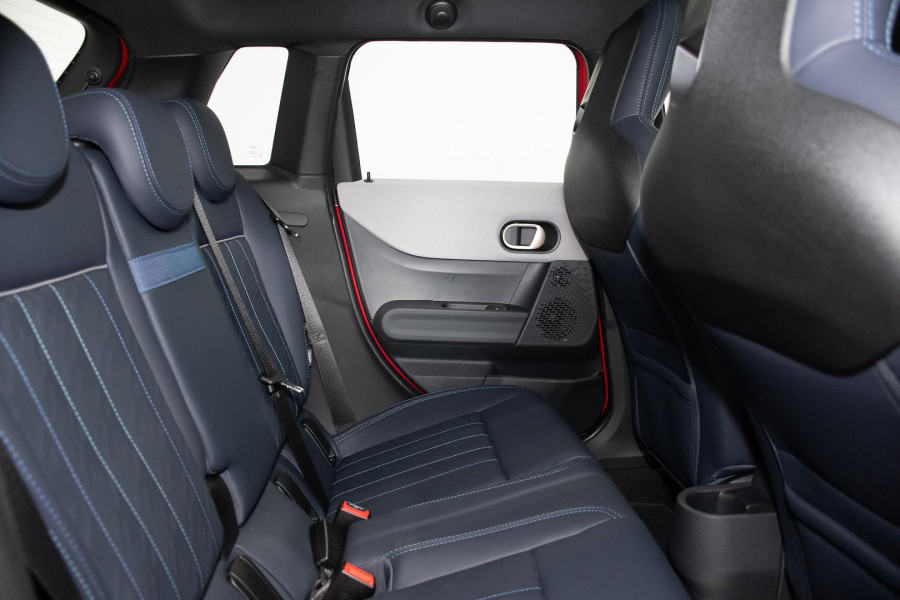 2026 MINI Cooper F65 C Favoured Hatch
