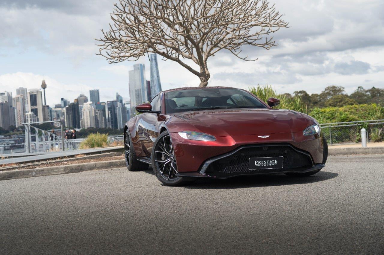 2022 Aston Martin Vantage  Coupe Image 1