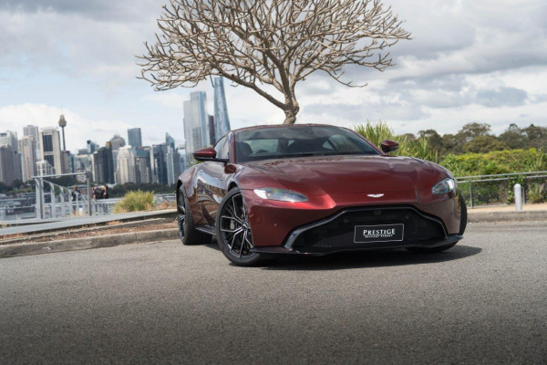 2022 Aston Martin Vantage  Coupe