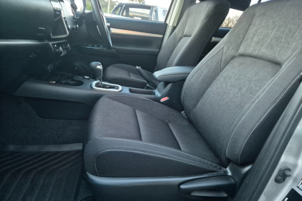 2024 Toyota HiLux GUN126R SR5 48V Ute Image 31