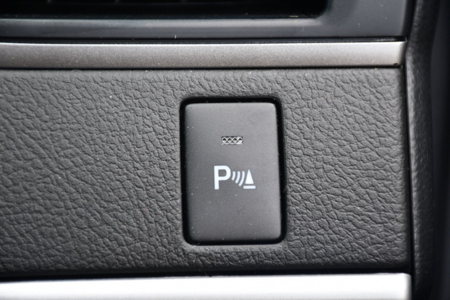 2015 Toyota Camry ASV50R Atara SX Sedan Image 19