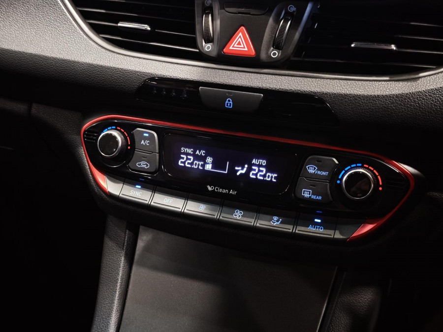 2018 Hyundai i30 PD SR Hatch Image 12