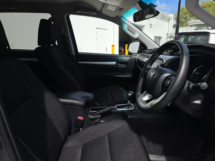 2023 Toyota HiLux GUN126R SR5 Ute Image 10