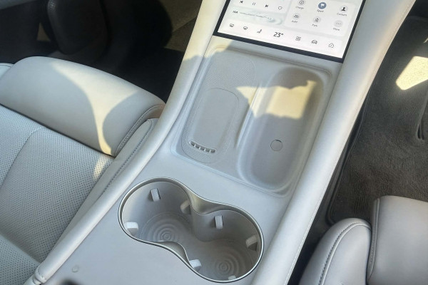 2025 MG IM6 S12L Performance SUV Image 14