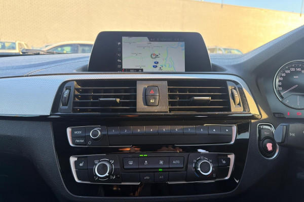 2018 BMW 1 Series F20 LCI-2 118i Sport Line Hatch Image 14