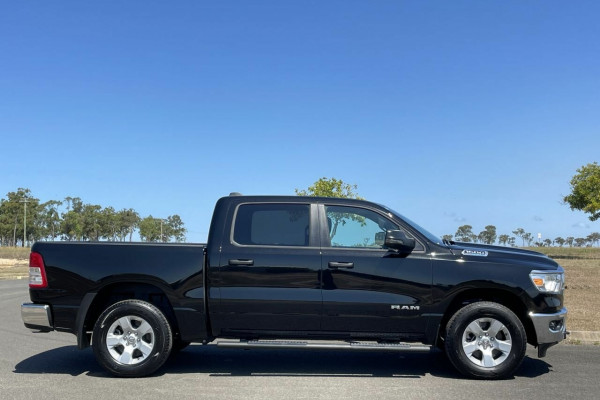2024 Ram 1500 DT Big Horn LWB Crew Cab Image 2