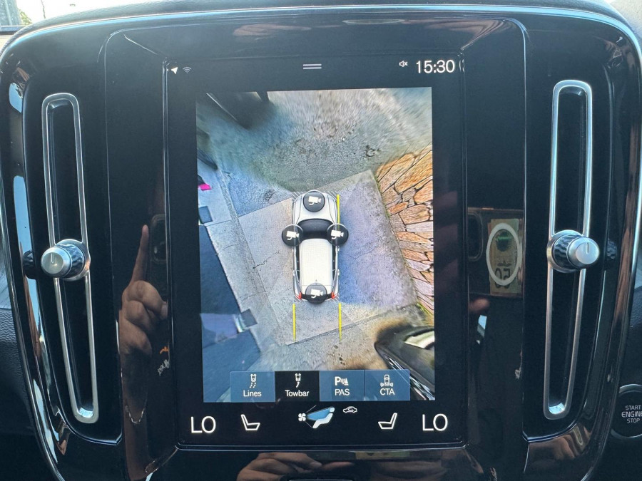 2020 Volvo XC40 XZ T4 Inscription SUV Image 13