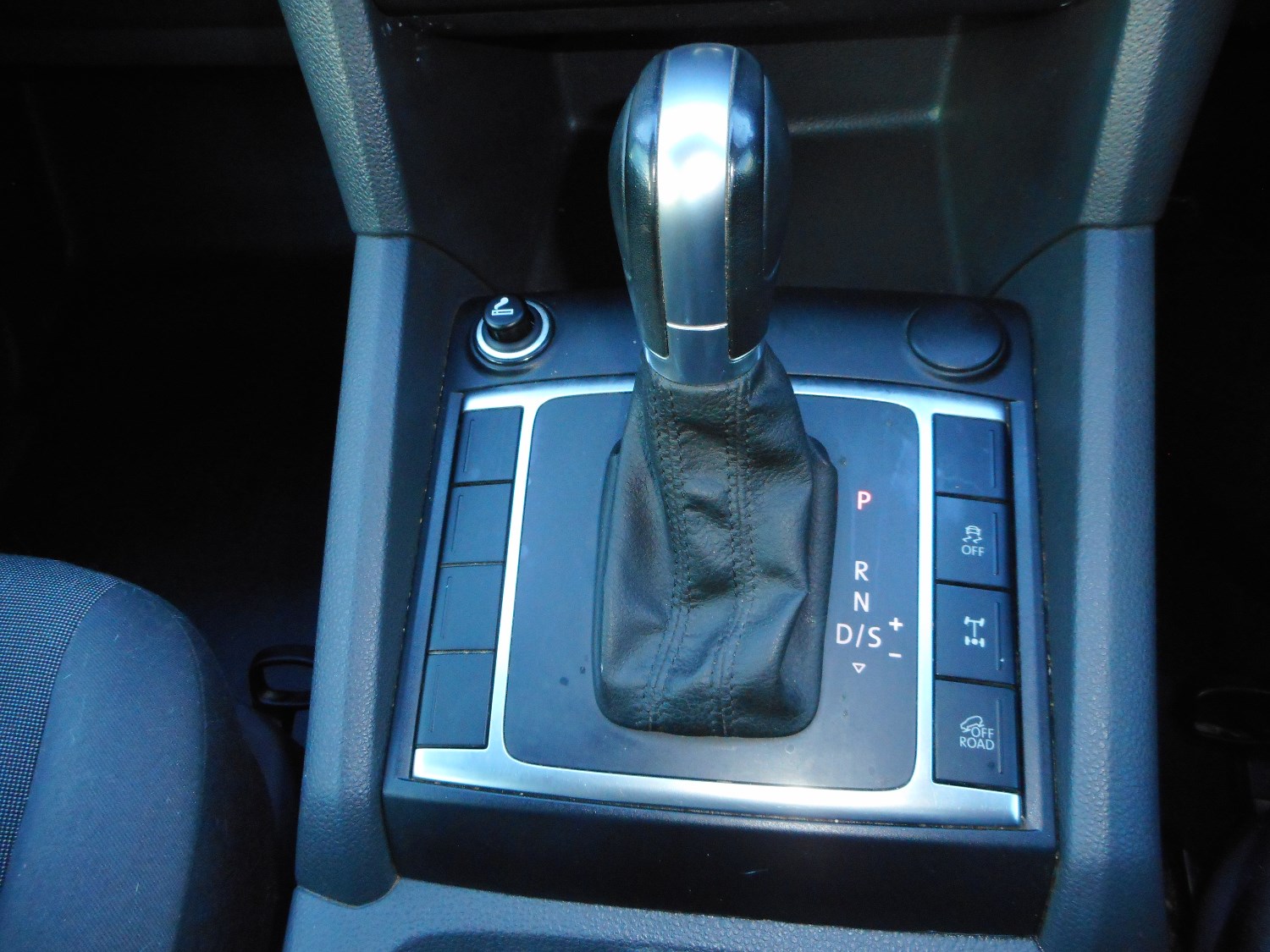 2015 Volkswagen Amarok Cab Chassis Image 16