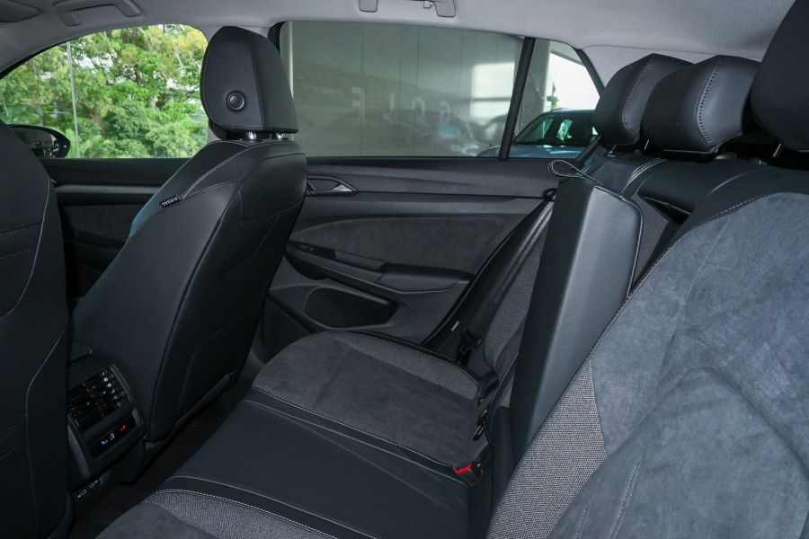 2024 MY25 Volkswagen Golf 8.5 110TSI Style Hatch Image 9