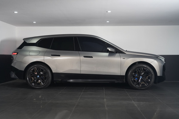 2022 BMW Ix M60 SUV Image 17