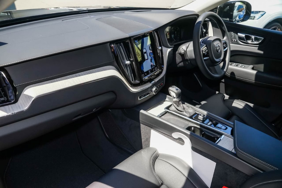 2020 MY21 Volvo XC60 UZ D4 Inscription Suv Image 5