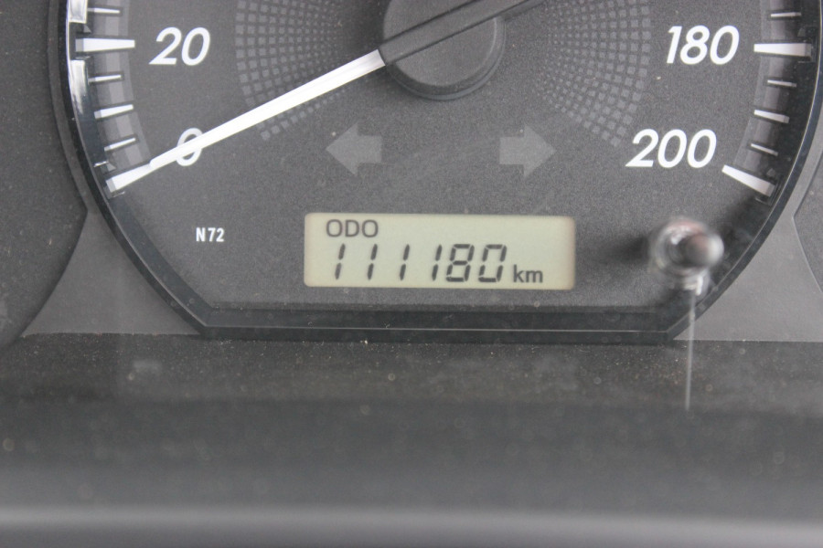 2012 Toyota HiLux TGN16R  Workmate Cab chassis - single cab Image 16