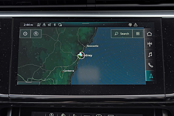 2022 Audi Q8 F1 50 TDI S Line SUV image 10