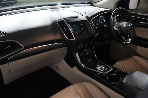 2019 Ford Endura Titanium SUV Image 8