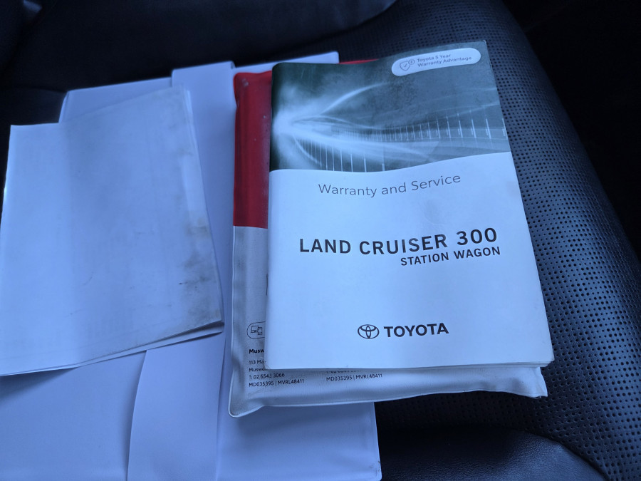 2022 Toyota LandCruiser FJA300R GR Sport SUV Image 32