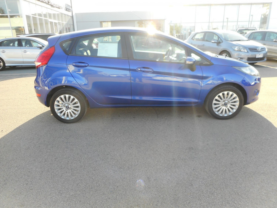 2012 Ford Fiesta WT LX Hatchback Image 1