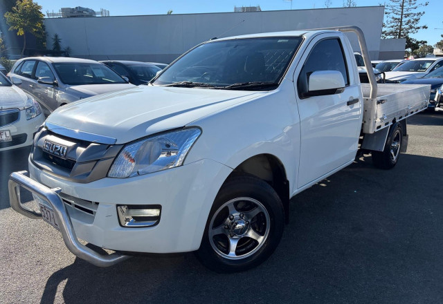 2015 Isuzu D-MAX  SX Cab Chassis