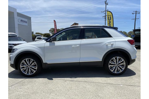 2021 MY22 Volkswagen T-Roc A1 110TSI Style Image 2