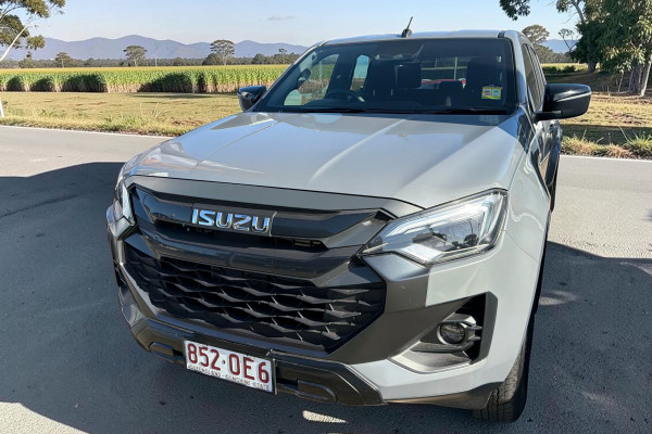 2025 MY25.5 Isuzu D-MAX RG X-RIDER Ute Image 3
